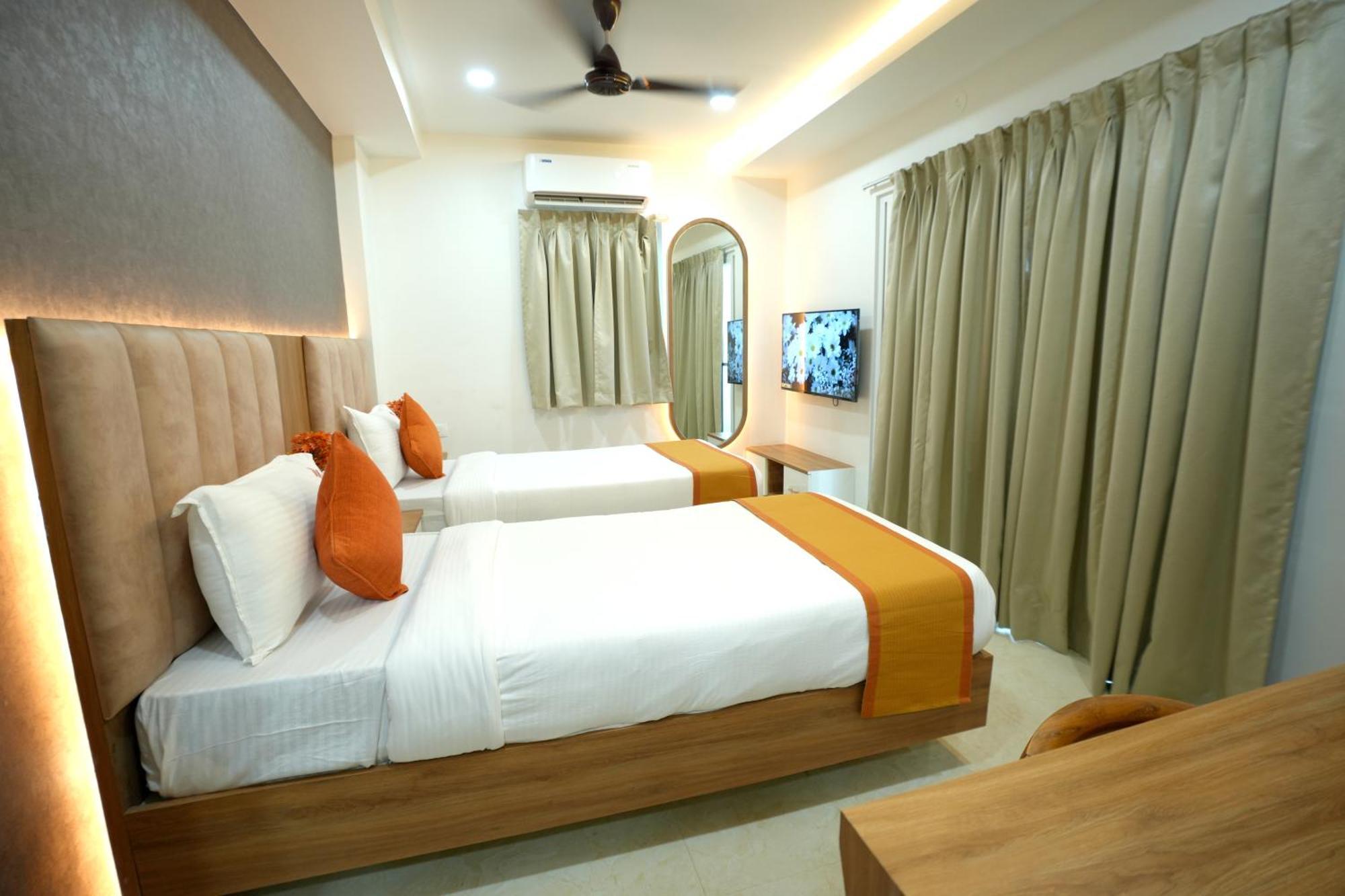 Viola Suites Hyderabad Exterior foto