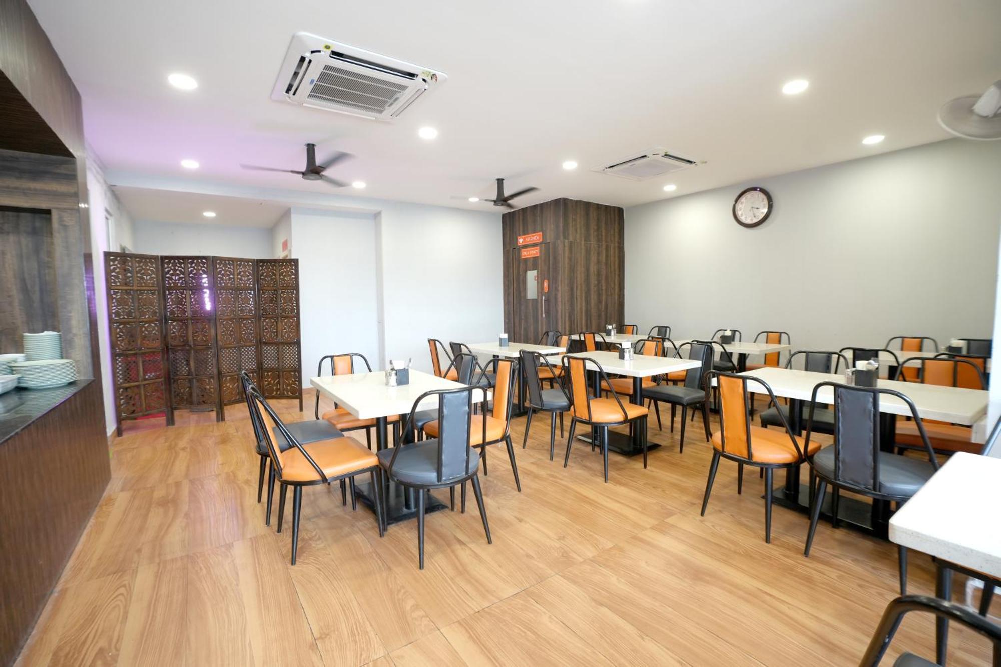 Viola Suites Hyderabad Exterior foto