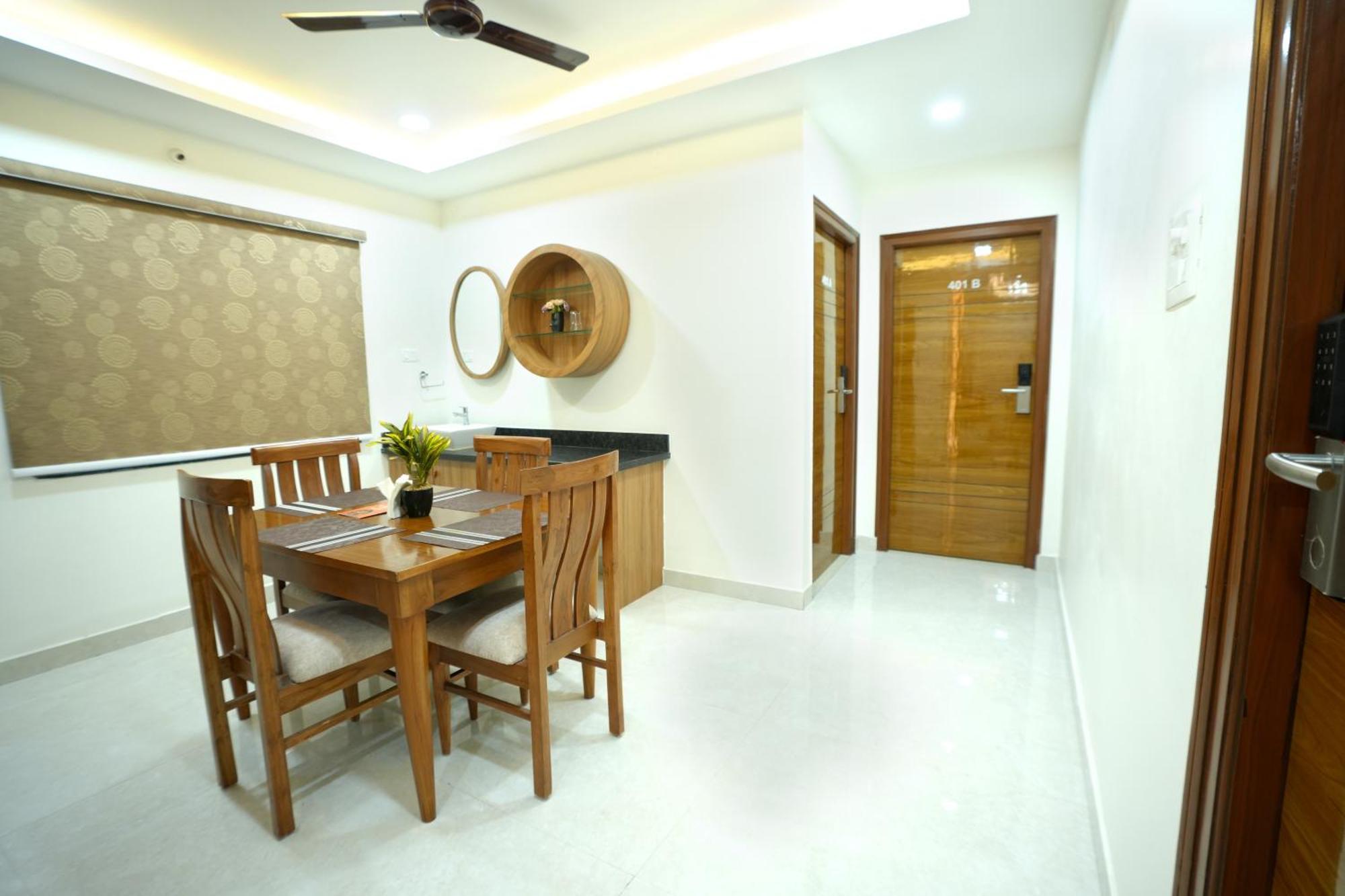 Viola Suites Hyderabad Exterior foto