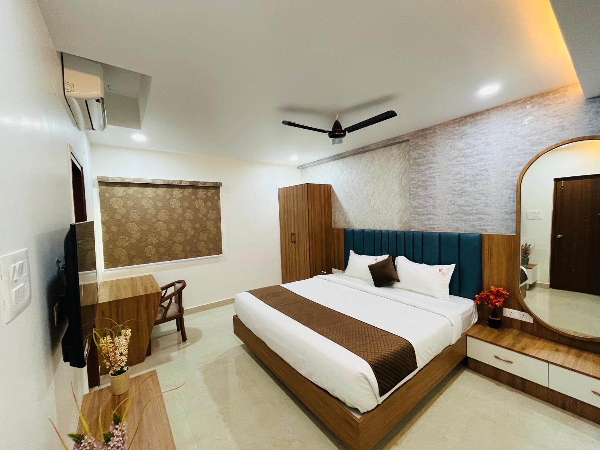 Viola Suites Hyderabad Exterior foto